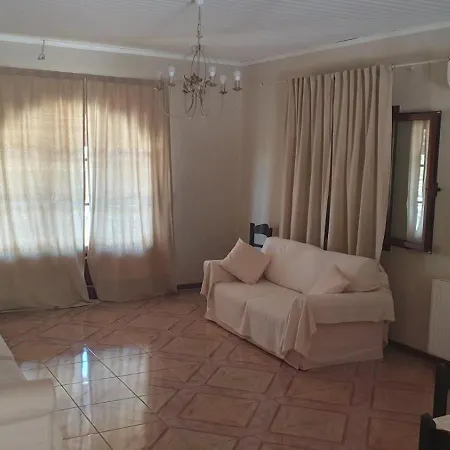 Rodoula's House アパート アルゴストリオン